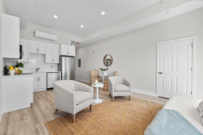 120 Broad St, New London, CT 06320 - photo 5