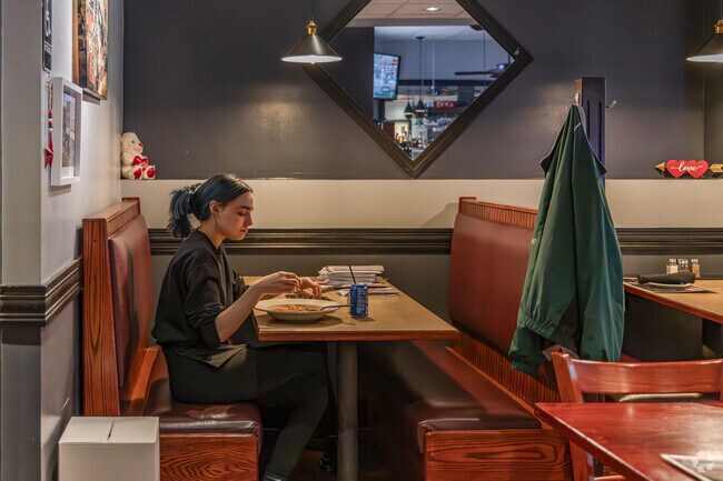 Find a variety of food options at Seymour Train Station Pizza.