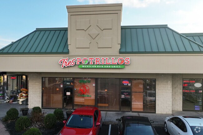 Tres Potrillos Mexican Restaurant is a terrific place to get that south of the border cuisine.
