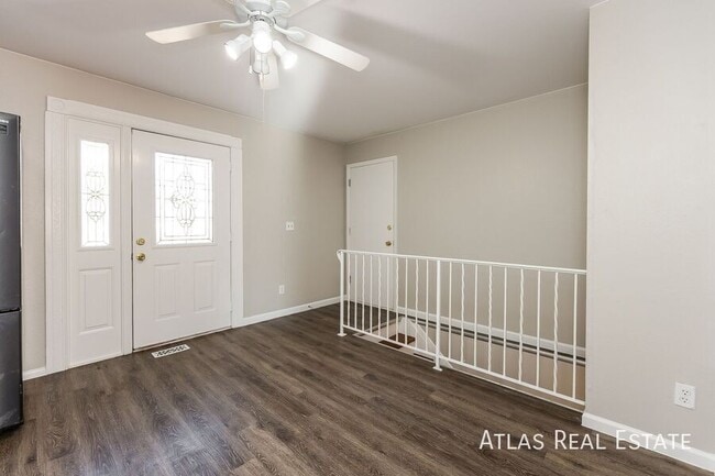 4502 Moffat Ln, Colorado Springs, CO 80915 - photo 4