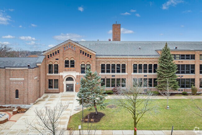 Lincoln Middle School