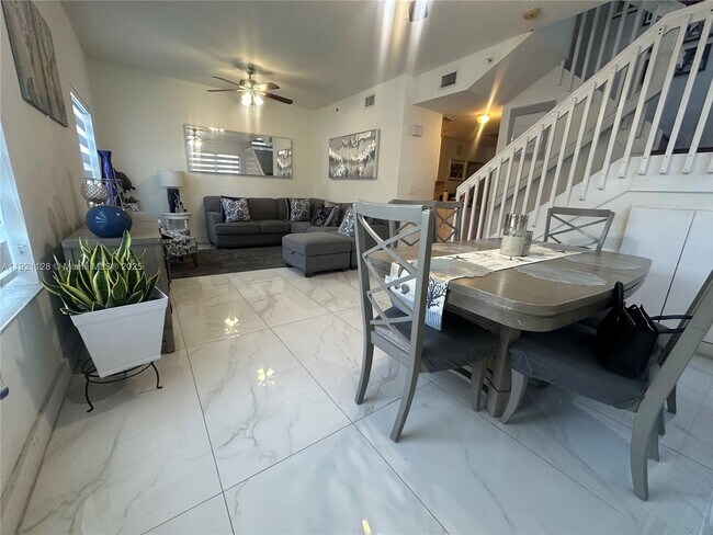 14343 SW 10th St, Pembroke Pines, FL 33027 - photo 4