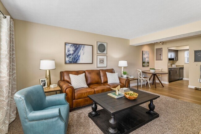 Hidden Creek Apartments, Columbus, OH 43228 - photo 7