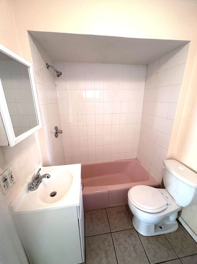 6 Young Ave unit 1, Providence, RI 02908 - photo 4