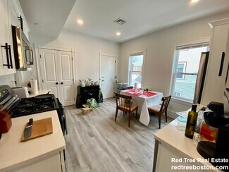 39 Goldsmith St Unit 3, Boston, MA 02130