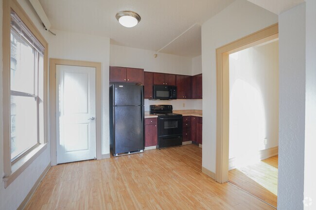 Stradford Flats, Minneapolis, MN 55403 - photo 6