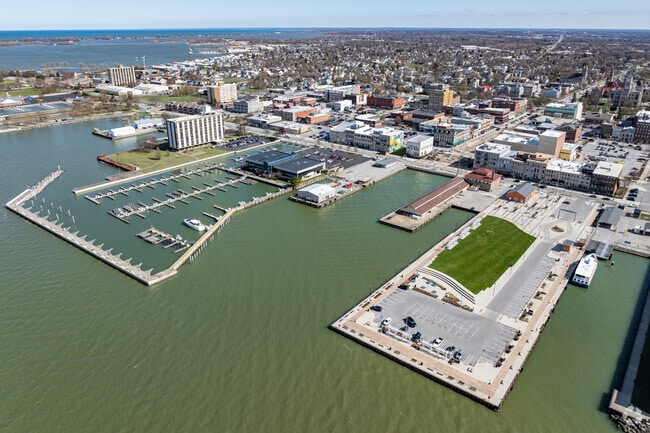 Lake Erie provides a range of recreational activities to Sandusky locals such as boating, fishing, and swimming.
