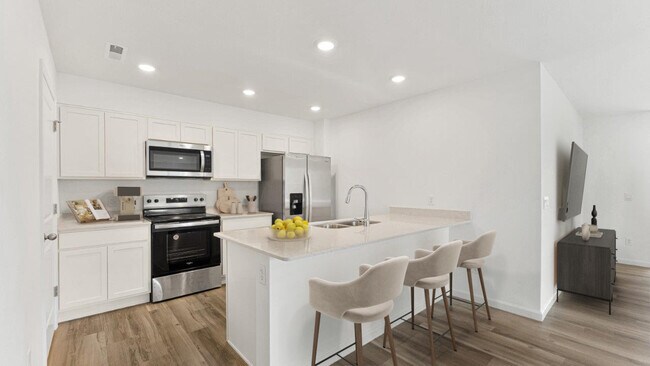 10219 Ashby Trail unit 36206673, New Haven, IN 46774 - photo 2