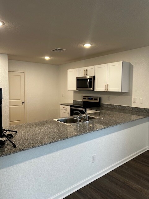 3601 Mariscal Dr, Kingman, AZ 86401 - photo 1