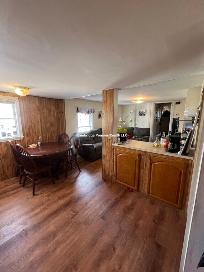 28A Cherry St unit 2, Somerville, MA 02144 - photo 4
