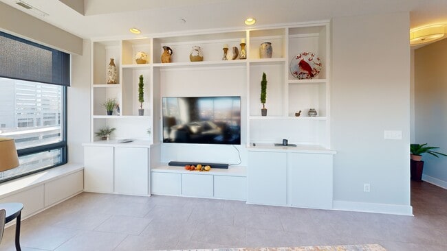 Anthony Wayne Building unit 905, Fort Wayne, IN 46802 - photo 2