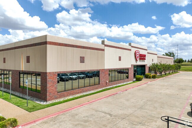 Premier High School of Arlington teaches students in 9-12th grade.