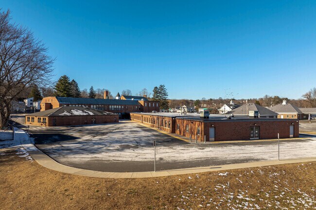 Clifford M Granger is a public elementary school in Feeding Hills.
