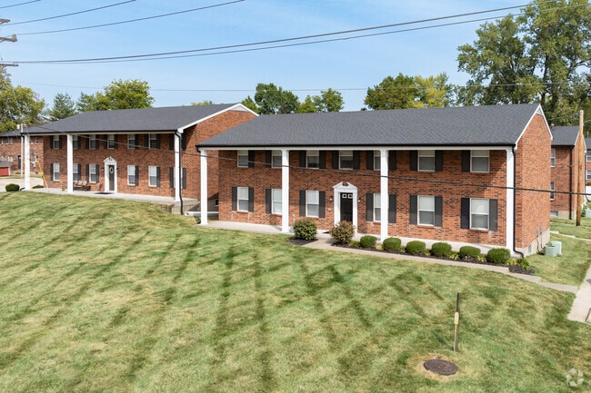 Cedarbrook Apartments, Saint Charles, MO 63301 - photo 7