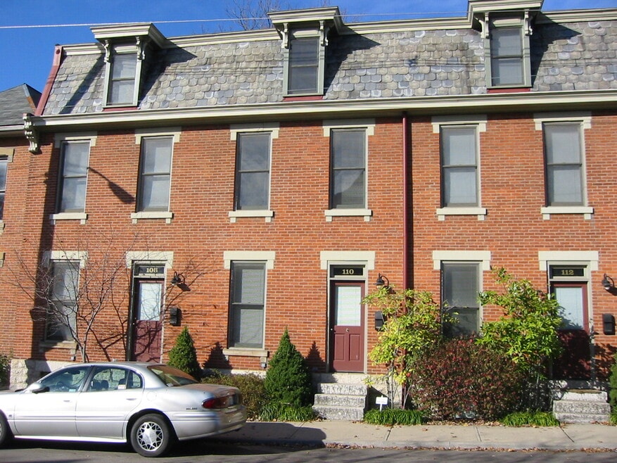 108 Warren St, Columbus, OH 43215 - photo 1