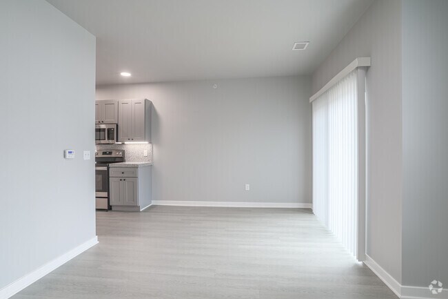 Oak Shore Commons, Williamsburg, MI 49690 - photo 7