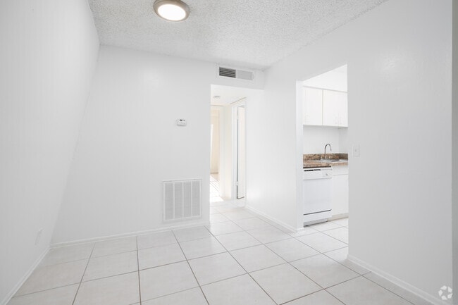 The Villas At Pinecrest, Orlando, FL 32822 - photo 5