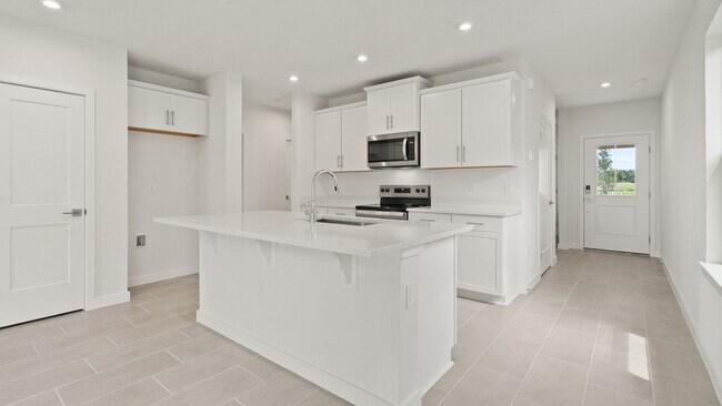 1925 Diamond Head Cir, Haines City, FL 33844 - photo 5