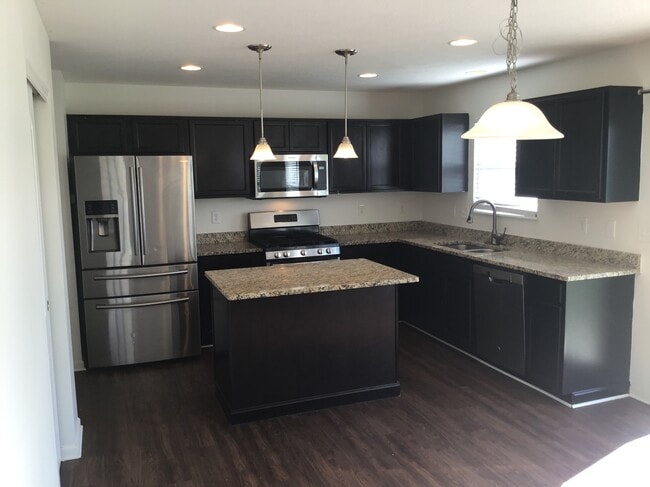 122 Faulkner Dr, Lithopolis, OH 43136 - photo 3