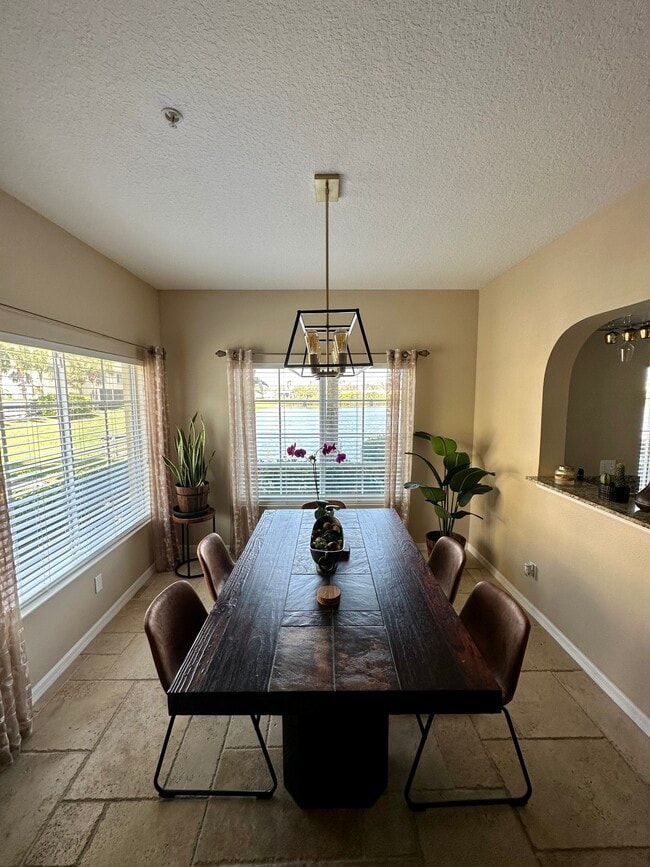3715 45th Terrace W Unit 101, Bradenton, FL 34210