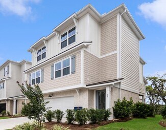 10 Burl Wood Ct, Hilton Head Island, SC 29926