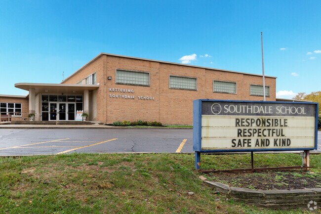 Southdale Elementary School is an above average school for grades K-5.