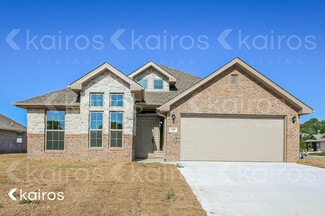 105 White Oak St, Gentry, AR 72734