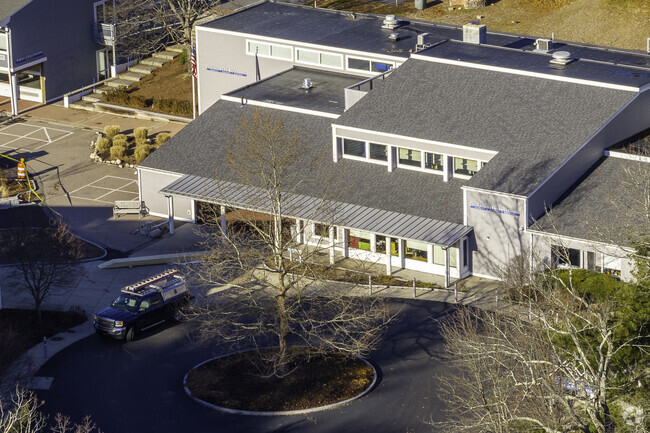 Charles River School: Fostering leadership, creativity in education.
