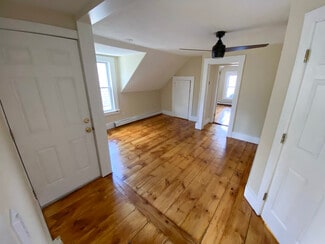 13 Aubin St Unit 3, Amesbury, MA 01913