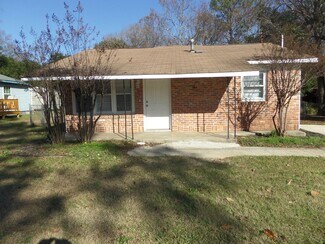 206 Sunstede Rd, Warner Robins, GA 31093