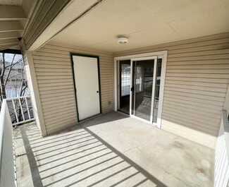 2190 Poplar Dr, Medford, OR 97504