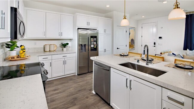 741 Mara Loop, Chula Vista, CA 91911 - photo 4