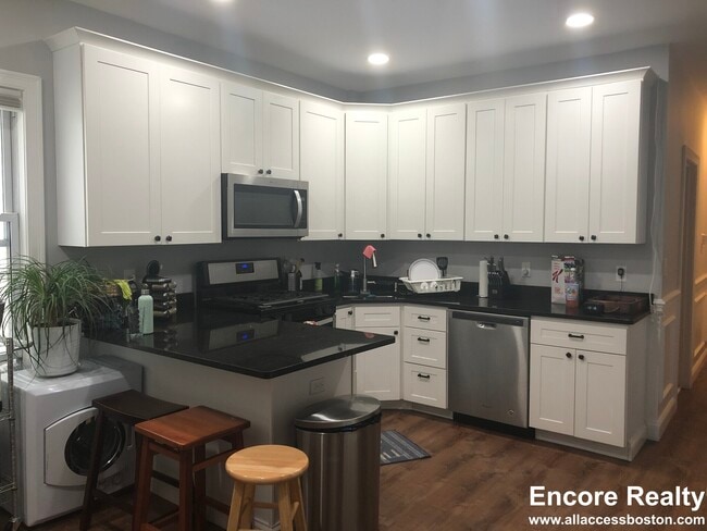 38 Crescent Ave unit TQQO D, Dorchester, MA 02125 - photo 2