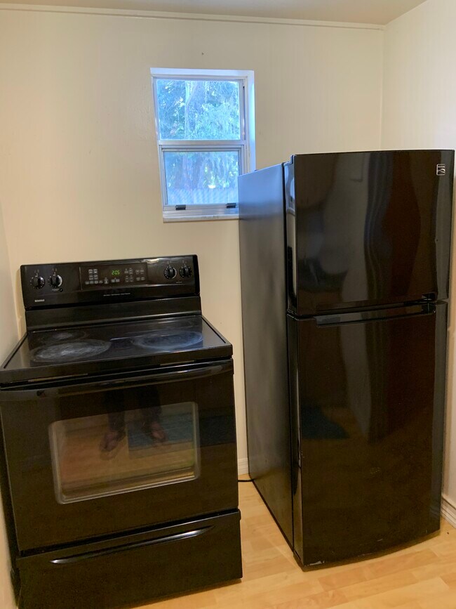 8736 Overlook Dr unit 2, Temple Terrace, FL 33617 - photo 7