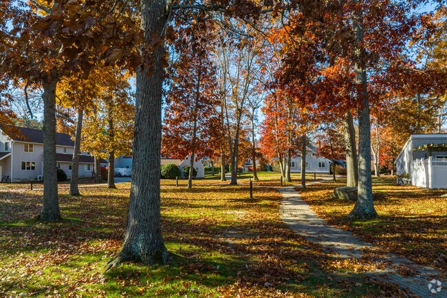 Tabor Academy campus has no shortage of beautiful pathways from building to building.