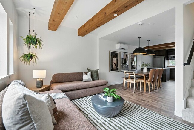 925 NE 23rd Ave unit ID1309839P, Portland, OR 97232 - photo 6