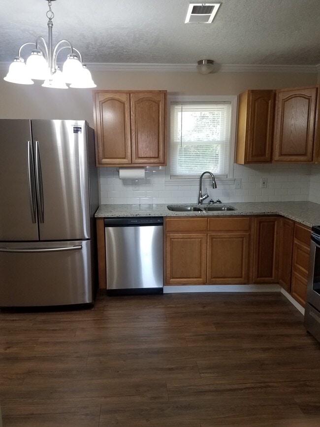 157 Davis Ln, Martin, TN 38237 - photo 6