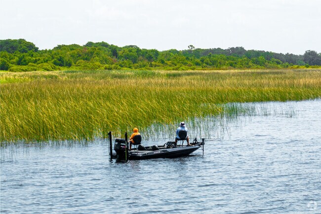 East Lake Tohopekaliga offers some of the best fishing around the country.