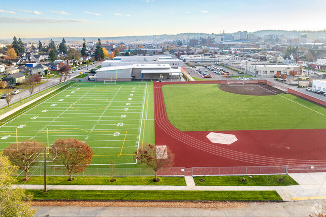 North Middle School is located in the Riverside neighborhood of Everett.