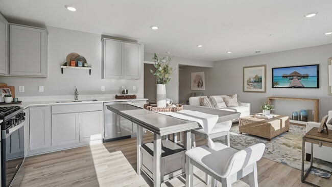 17555 Driscoll Place, Lakeville, MN 55024 - photo 7