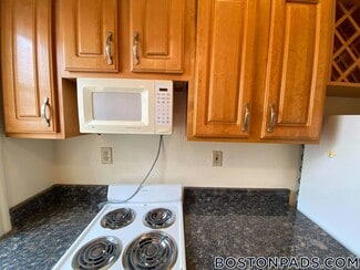 111 Park Dr Unit 59, Boston, MA 02215