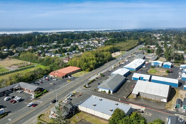 Woodland Park is located just 3 miles north of Seaside.