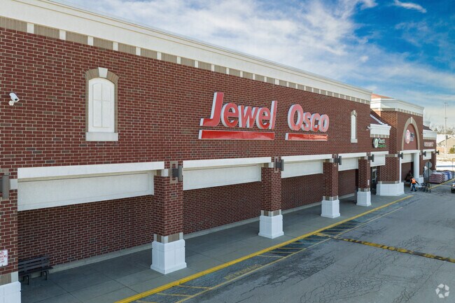 Deer Grove Center features Jewel-Osco for grocery shopping in Virginia Lake.