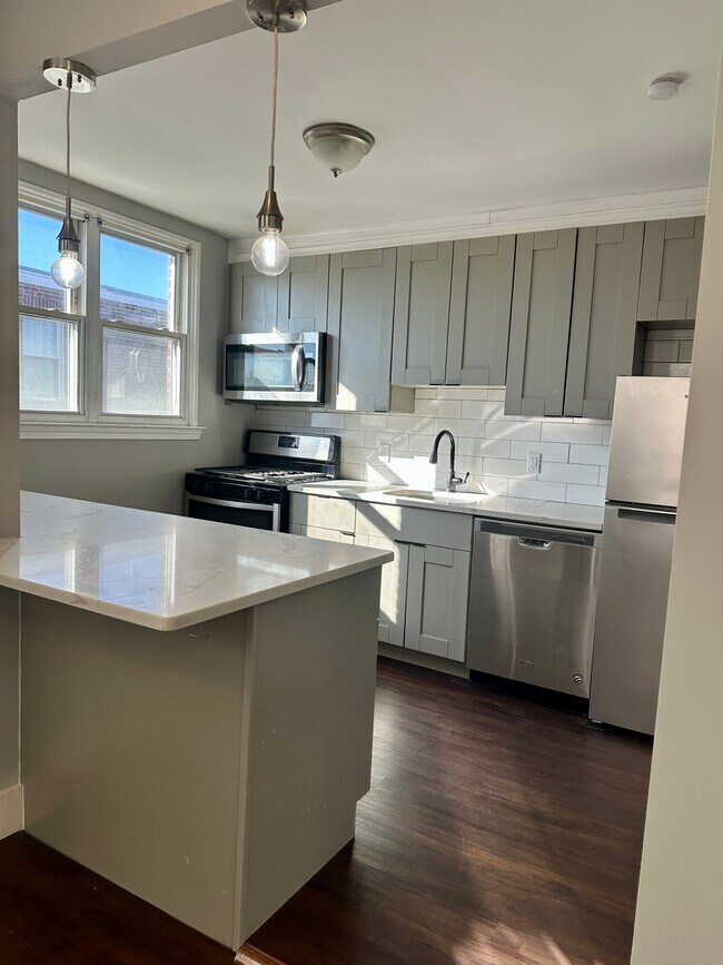 1321 E Johnson St unit 2, Philadelphia, PA 19138 - photo 3