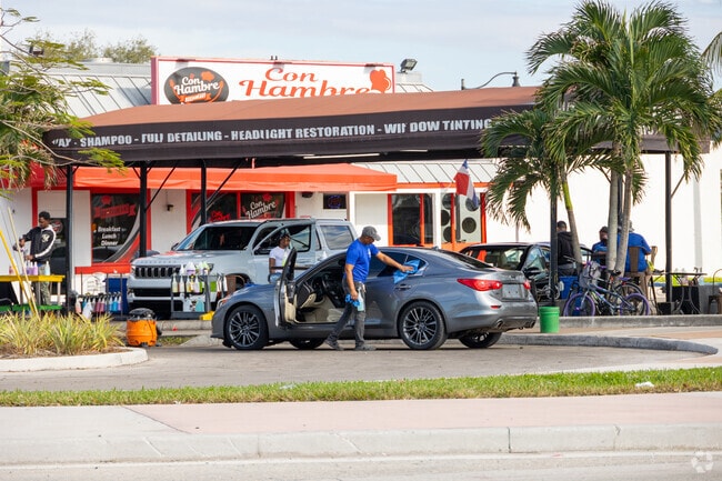 Car washes are also frequent in 441 Corridor neighborhood.