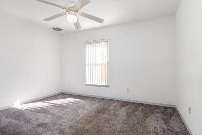 923 Sandy Ridge Dr, Davenport, FL 33896 - photo 6