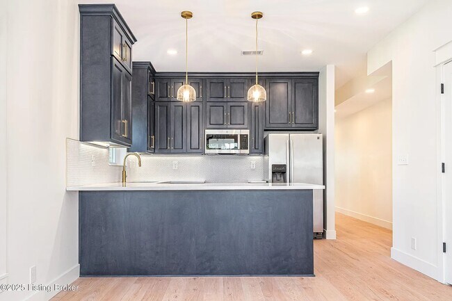 935 E Madison St, Louisville, KY 40204 - photo 7