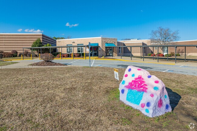 Hopewell Elementary School spirit rock.