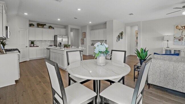 2604 O Connell Cir unit 36199062, Aubrey, TX 76227 - photo 5