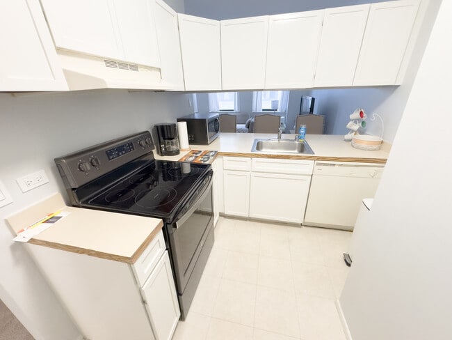 Printer's Square unit 603, Chicago, IL 60605 - photo 7